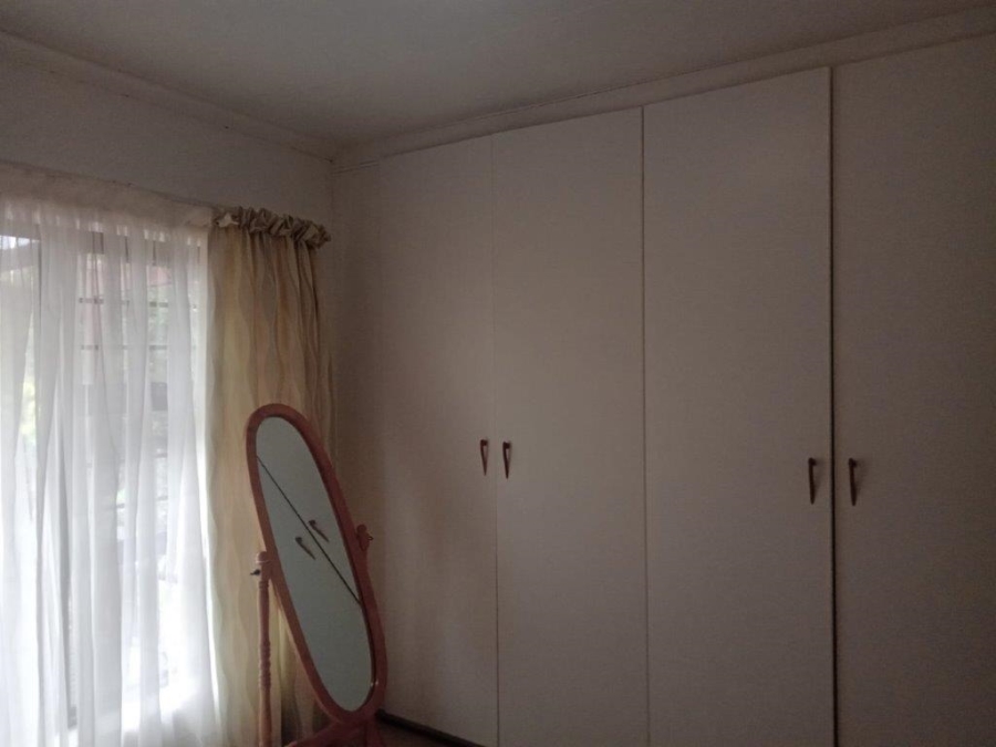 6 Bedroom Property for Sale in Paradise Beach Eastern Cape